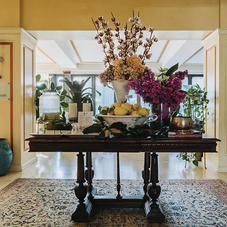 D'oro - Charme&boutique 4* Salò