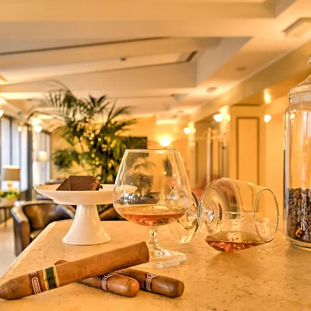 D'oro - Charme & Boutique By Double Hospitality Hotel Salo